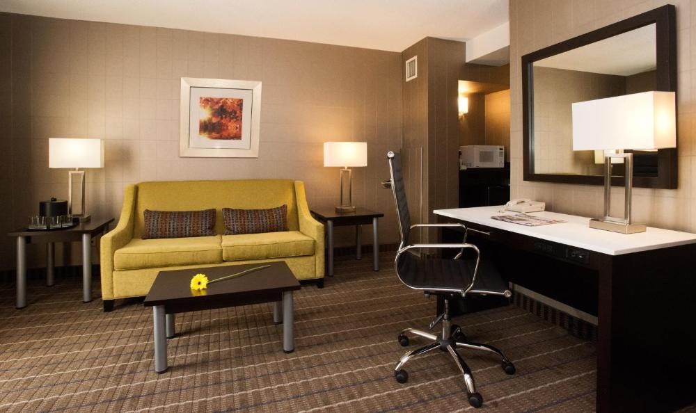 Holiday Inn Hotel & Suites Mississauga